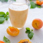 Apricot smoothie (low-sugar)