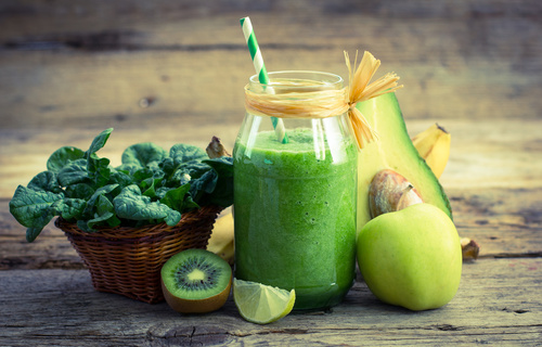 Want To Drop Pounds? Add These 10 Game-Changing Ingredients To Your Smoothie